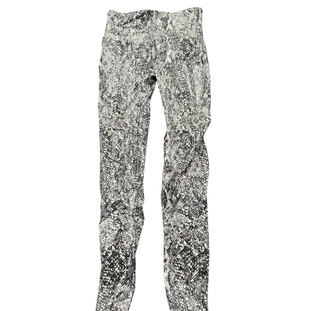 SPANX Snake-Print Leggings in Black and White M
